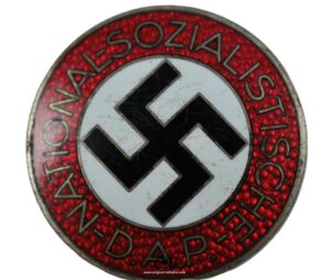 Insignia de Miembro del NSDAP con RZM «M1/13» para « L. Christian Lauer, Nürmberg».