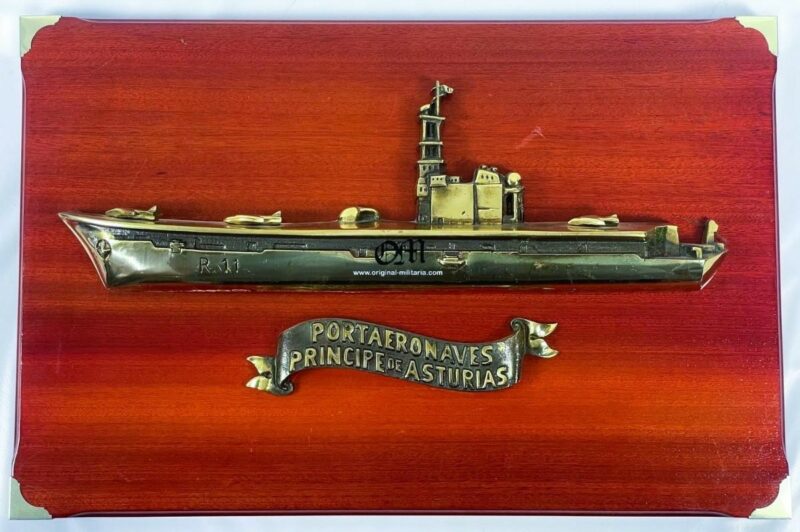METOPA DE LUJO EN BRONCE MACIZO PORTAERONAVES "PRÍNCIPE DE ASTURIAS”