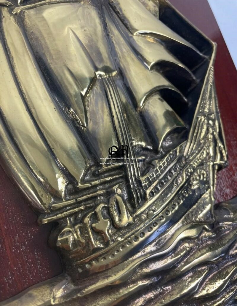 METOPA DE LUJO EN BRONCE MACIZO DEL BUQUE ESCUELA ”JUAN SEBASTIÁN ELCANO” - Imagen 4