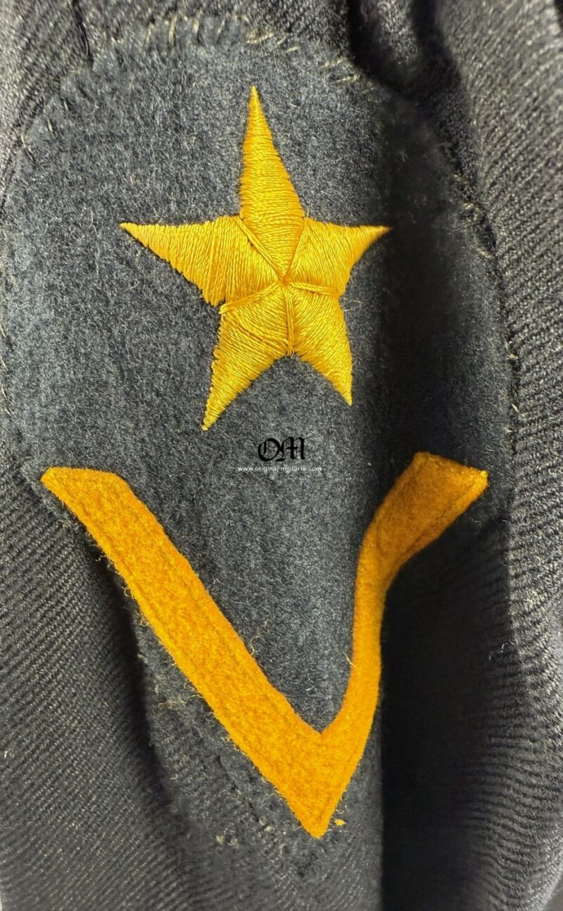 Kriegsmarine Blue Jumper Shirt with Collar Dickie, Named - Image 4