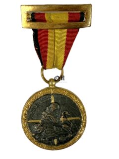 Spain/ Vanguard Campaign Medal (1936-1939). Egaña Marked Model. Without "Pineapple" or "Torch"