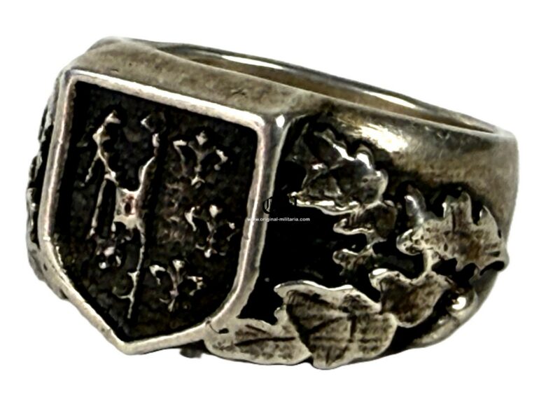 Silver SS Ring possibly for a Member of the 33rd SS Volunteer Grenadier Division "Charlemagne"