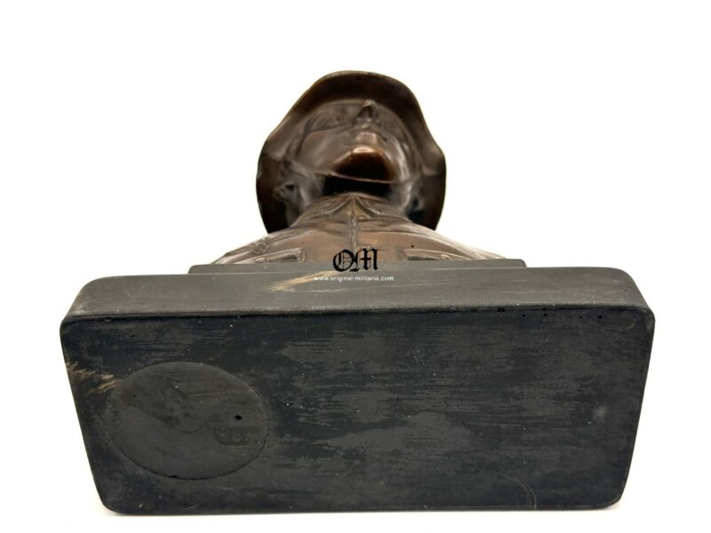 Wehrmacht/Heer Soldier Bust with Base for Table Decoration - Image 14