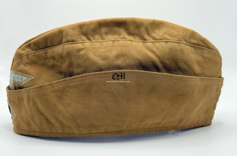 Gorro Cuartelero Tropical para Tropa y Suboficiales de Luftwaffe con Insignias del Heer, Muy Raro, 1941