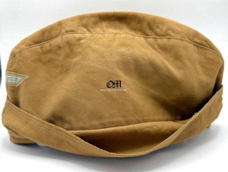 Gorro Cuartelero Tropical para Tropa y Suboficiales de Luftwaffe con Insignias del Heer, Muy Raro, 1941 - Imagen 6