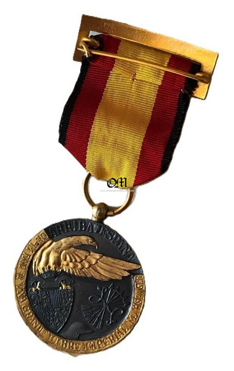 Vanguard Campaign Medal (1936-1939). Specific model created for the Condor Legion by EGAÑA, with a "Torch" or "Pineapple." - Image 3