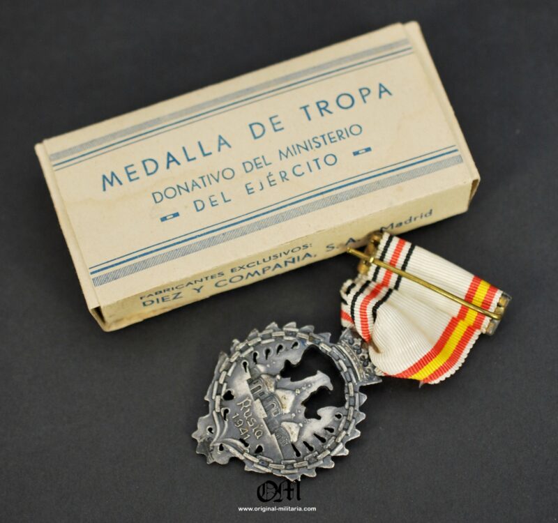 Medalla de la Campaña de Rusia, 1er Modelo fabricado por "Diez y Cia, S.A." en su Caja Original - Imagen 2