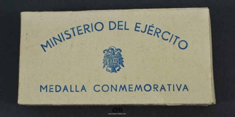 Medalla de la Campaña de Rusia, 1er Modelo fabricado por "Diez y Cia, S.A." en su Caja Original - Imagen 10